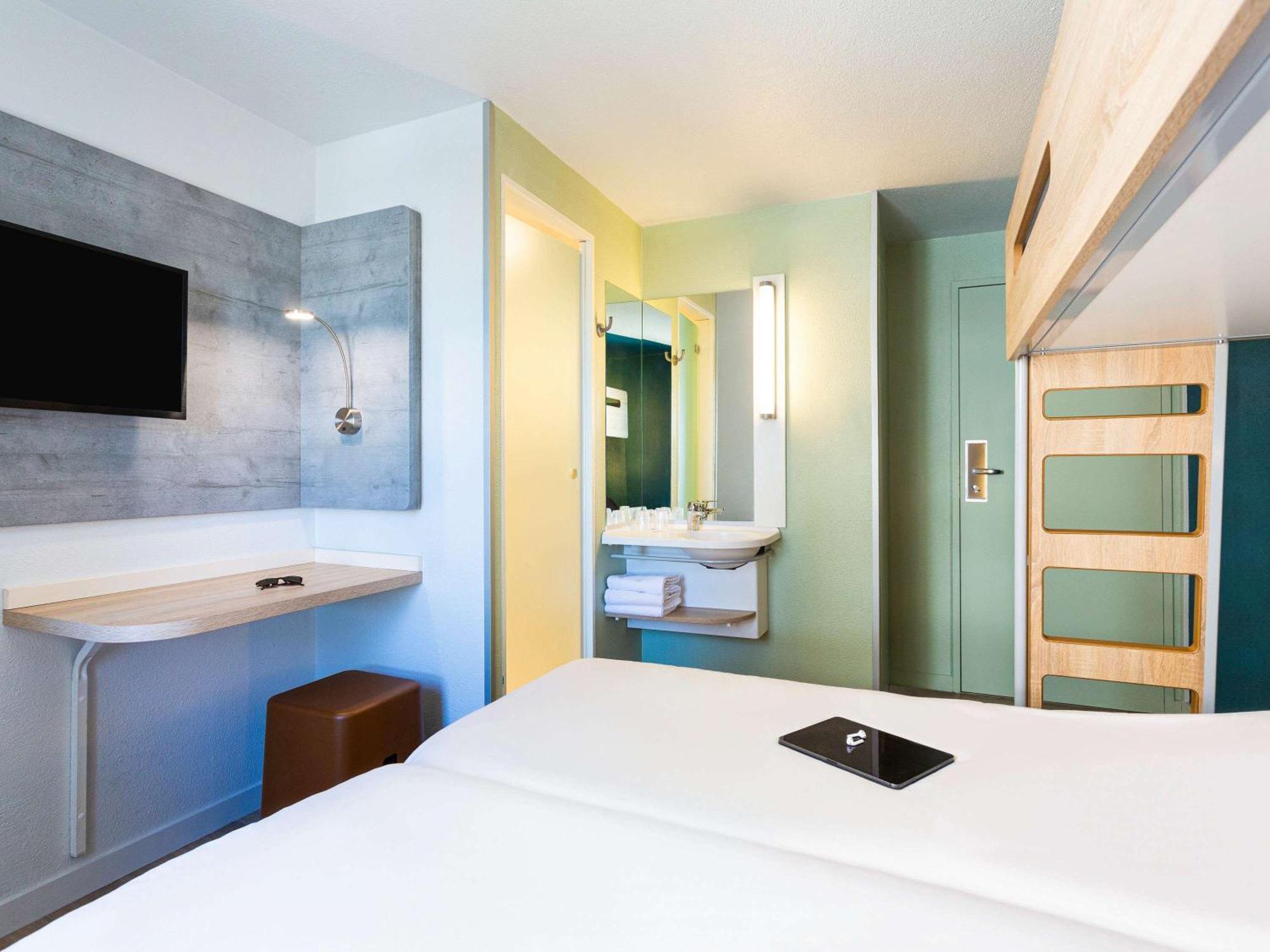 Ibis Budget Rochefort Εξωτερικό φωτογραφία