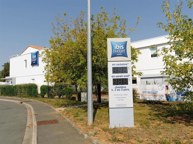 Ibis Budget Rochefort Εξωτερικό φωτογραφία